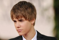 'Wanted': Bieber ricercato per aggressione a un fotografo